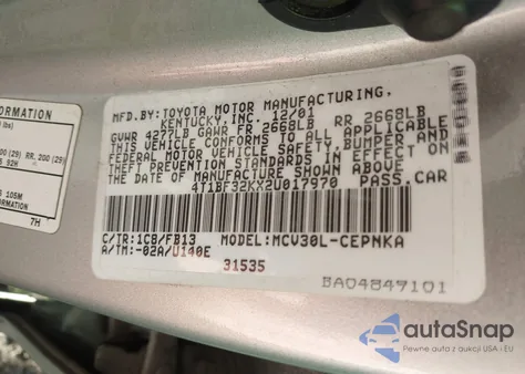 2002 Toyota Camry Le V6 z USA, uszkodzony, nr VIN 4T1BF32KX2U017970